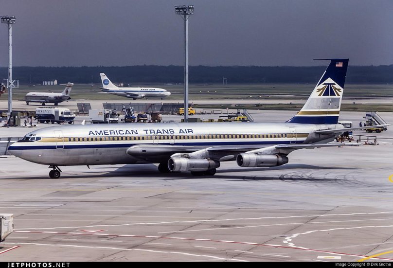 Boeing 707 x plane 11