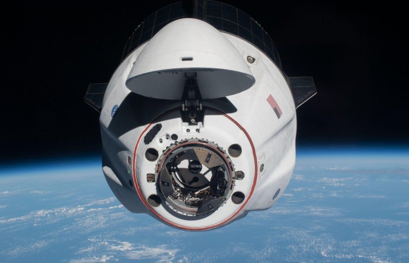 SPACEX Crew Dragon МКС