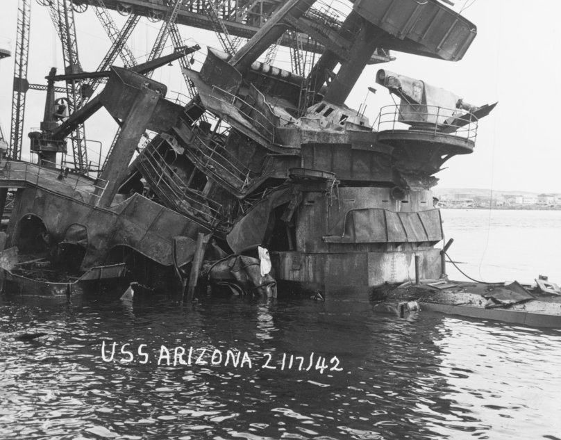 Линкор Аризона Перл Харбор