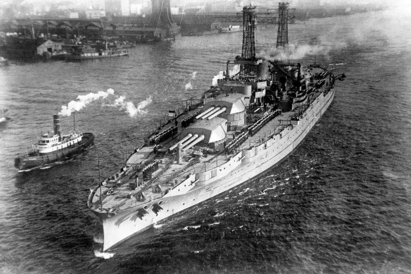 Линкор Оклахома Перл Харбор