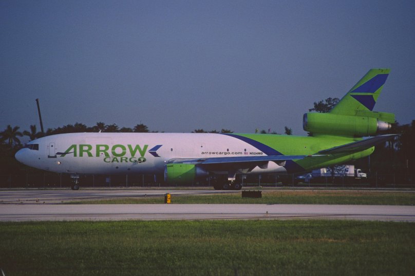 ДИСИ 10 самолет