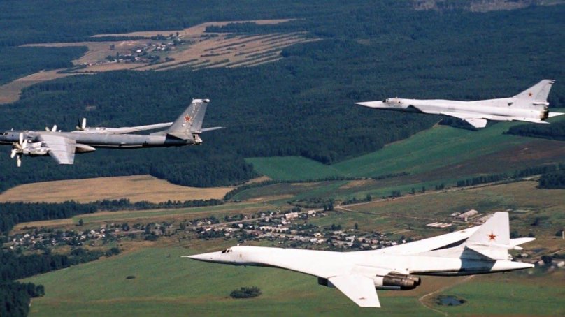 Самолеты дальней авиации России ту 160