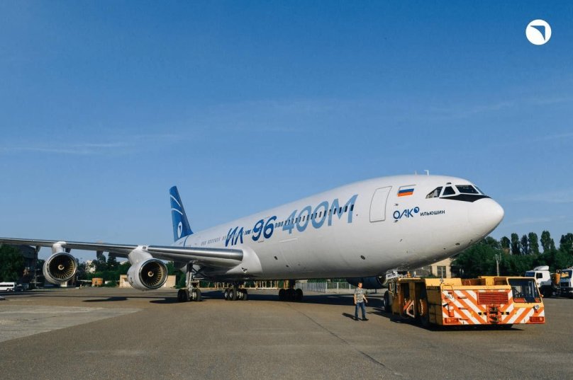 Ил-96-400м кабина