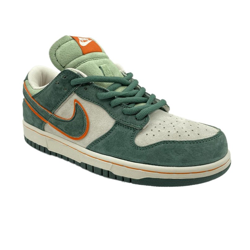 Nike SB Dunk Low Otomo Katsuhiro