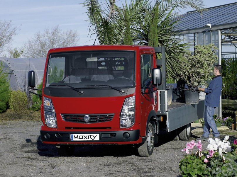 Renault Maxity 2007