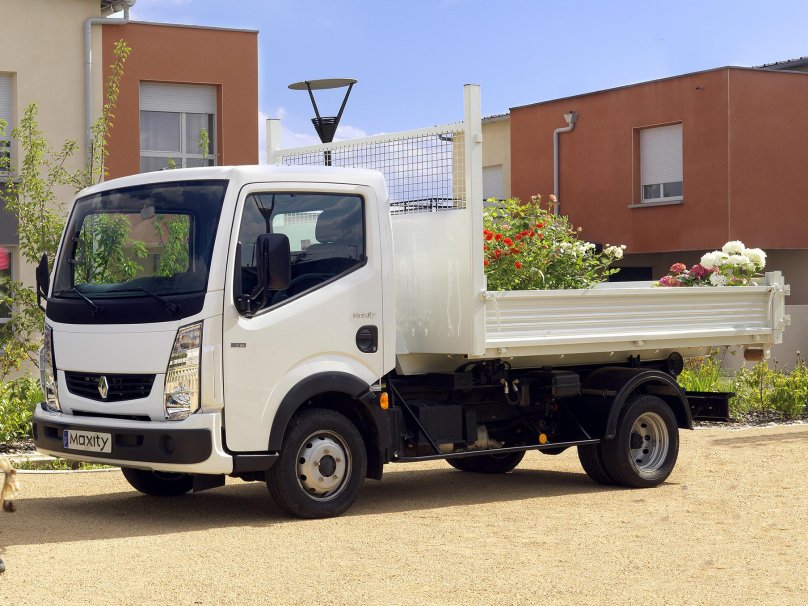 Renault Maxity 130 DXI