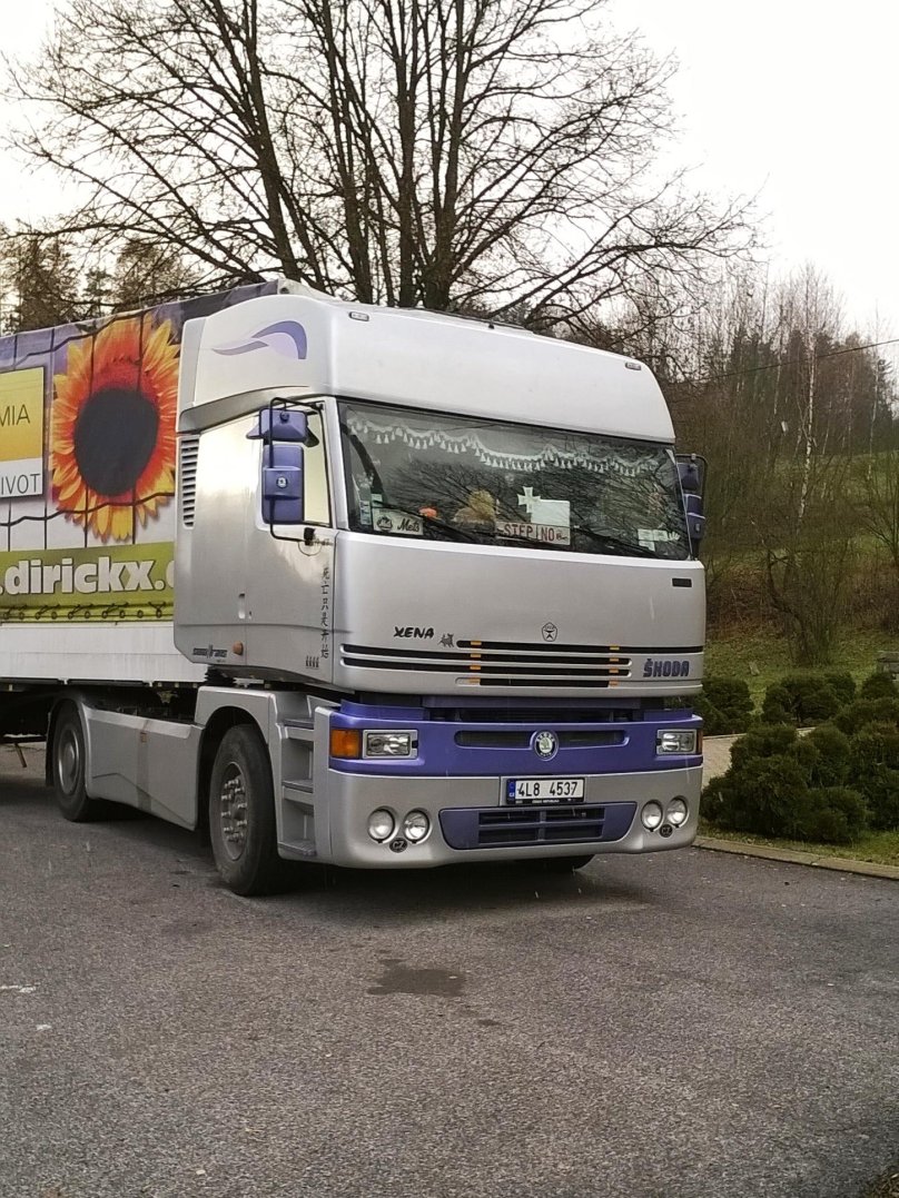Skoda-LIAZ 400 Xena