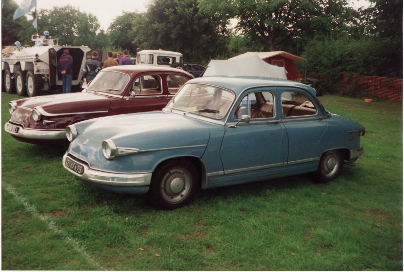 Panhard pl 17