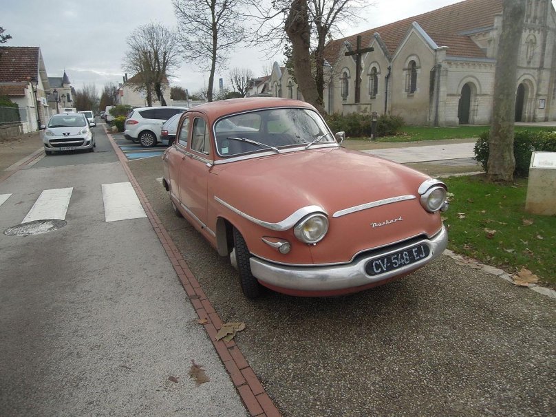 Panhard pl 17