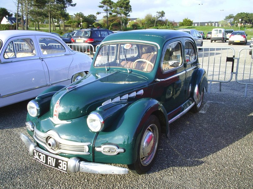 Panhard Dyna x