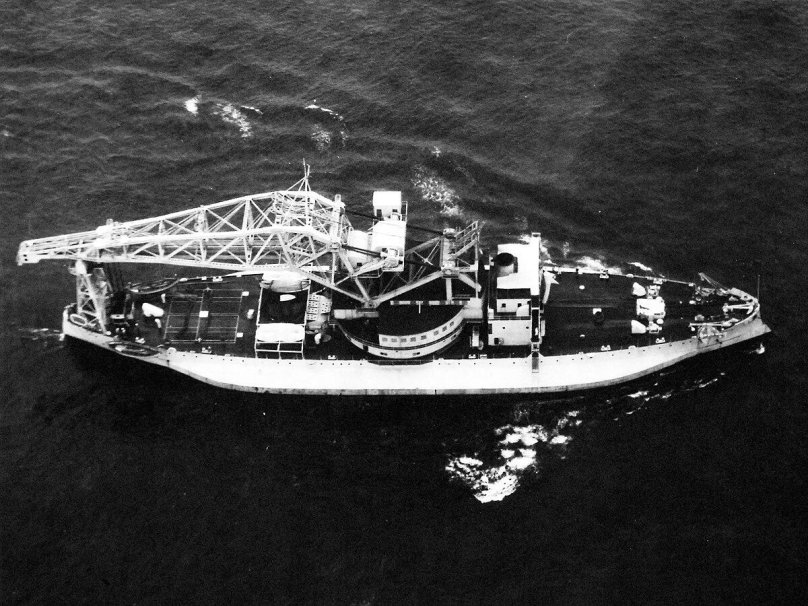 USS Kearsarge BB-5 плавучий кран