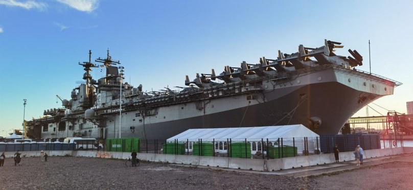 Авианосец Кирсардж