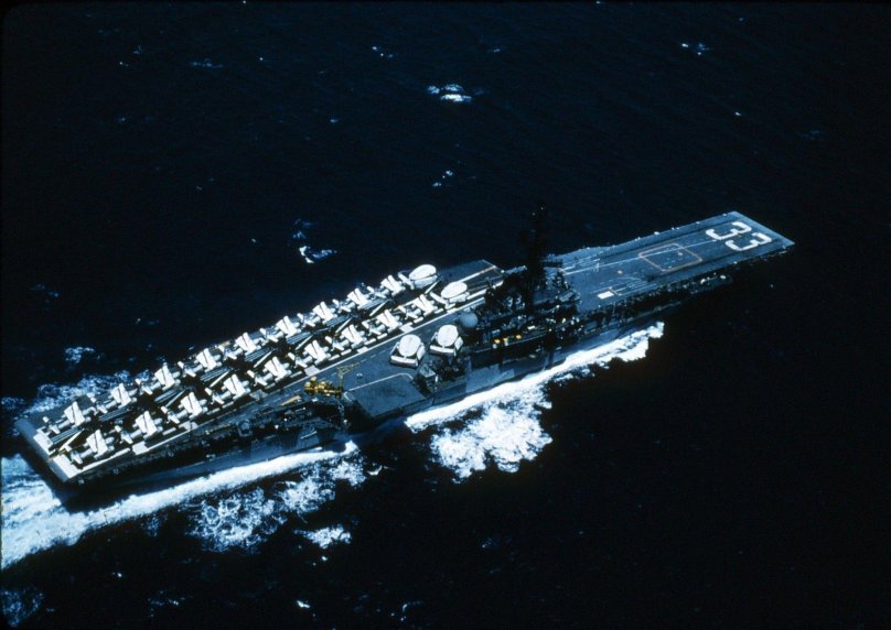 Авианосец USS Kearsarge