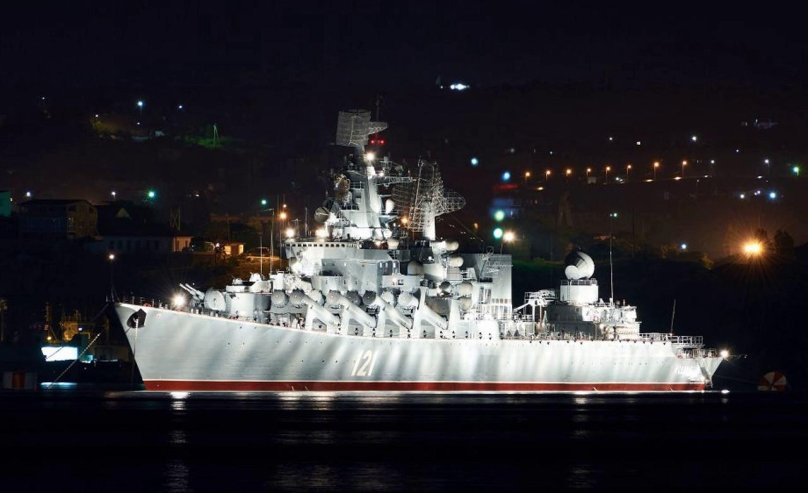 Флагман Черноморского флота крейсер Москва