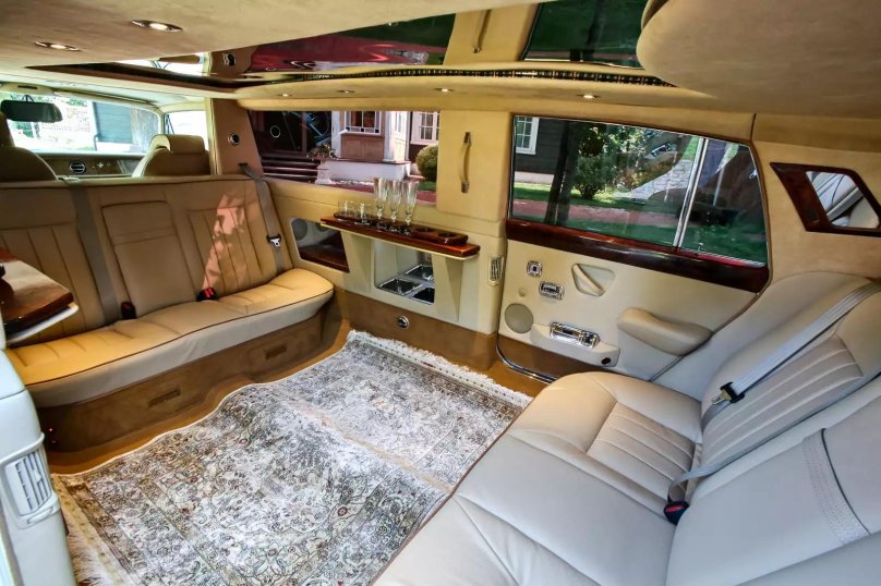 Rolls Royce Phantom Limo салон