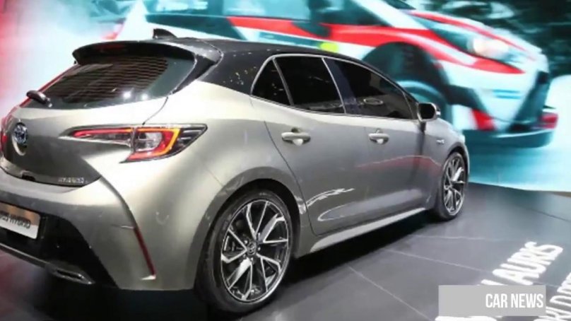 Тойота аурис 2018