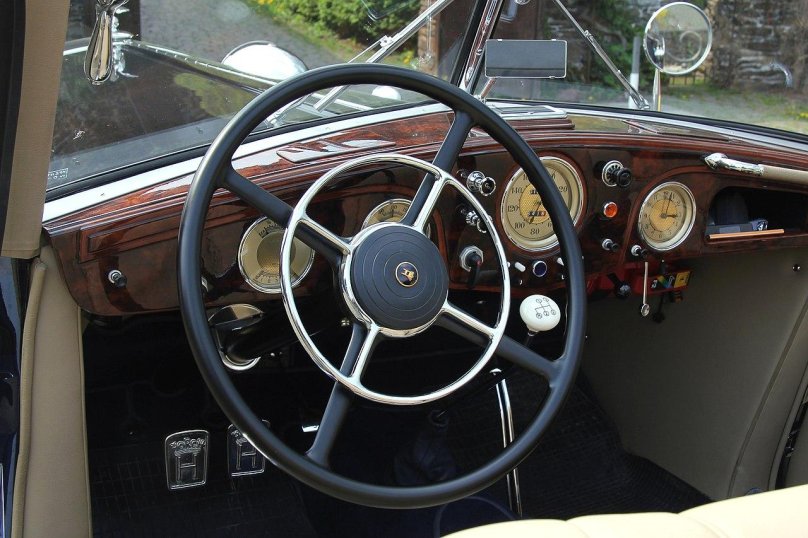 Хорьх 830 салон