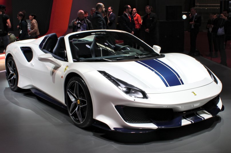 Ferrari 488 Spider 2022