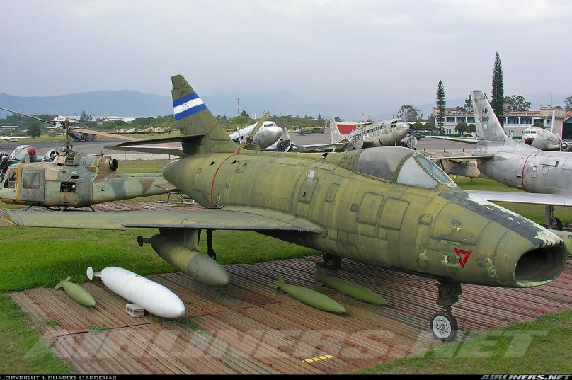 Super Mystere b2 Fah