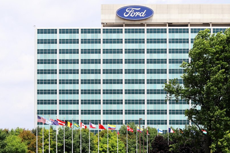 Штаб квартира Форд в Дирборне