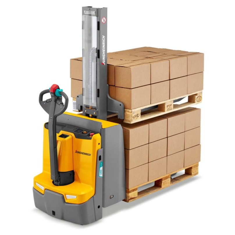 Штабелер с широкими опорными лапами