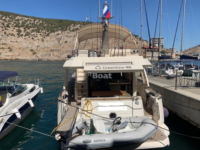 Гринлайн 48 Флай фото