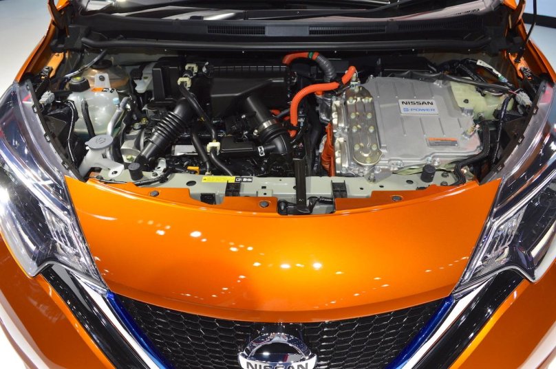 Ниссан ноте е Пауэр двигатель