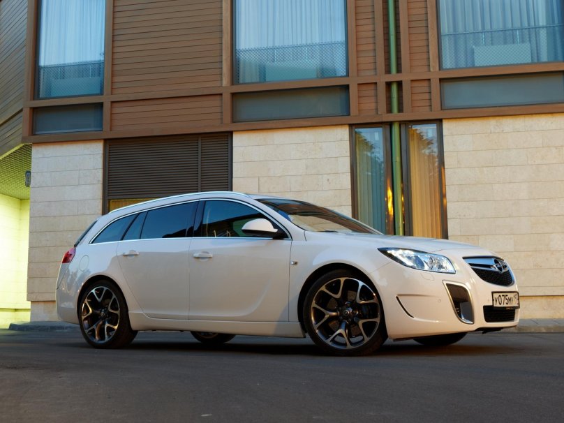 Opel Insignia OPC универсал