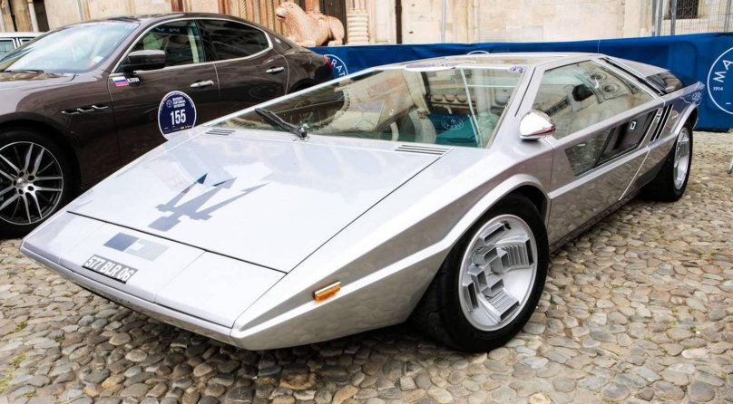 Мазерати Бумеранг