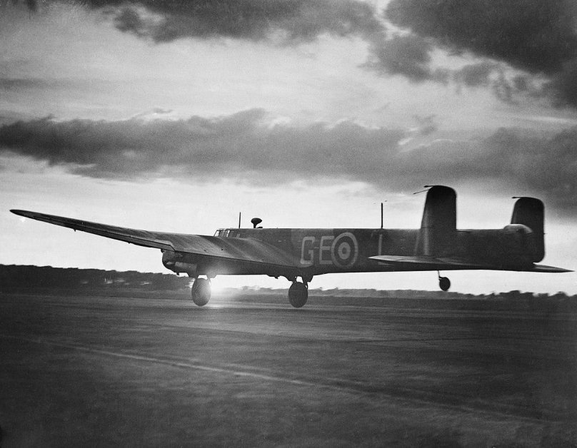 Armstrong Whitworth a.w.38 Whitley