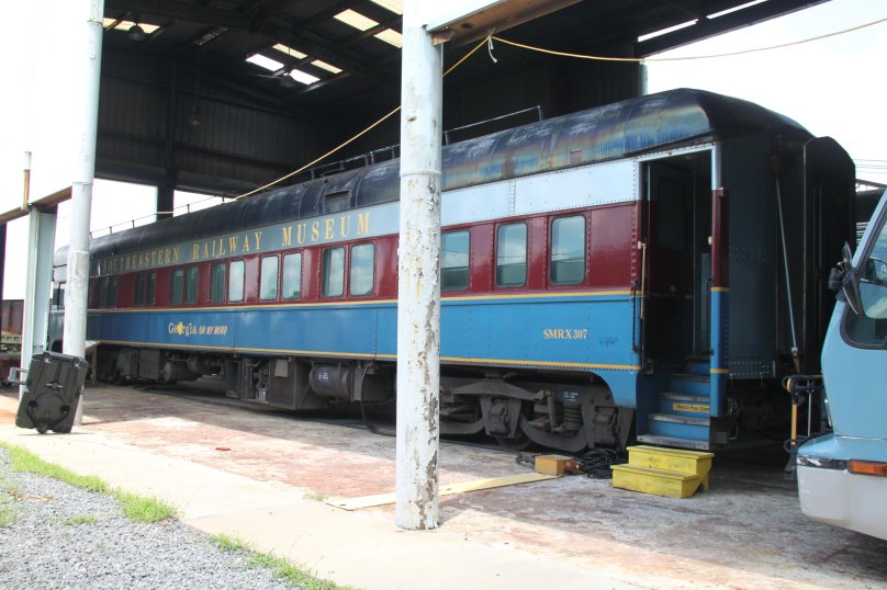 Цельнометаллические пассажирские вагоны