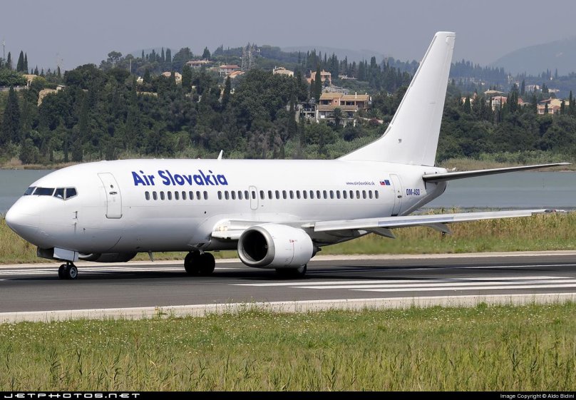 Словакия самолеты