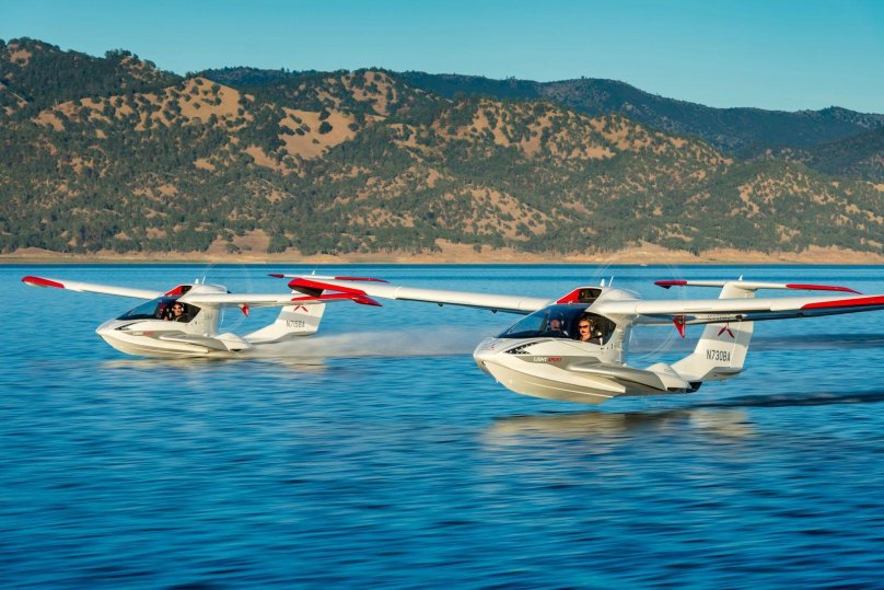 Icon a5 Amphibious