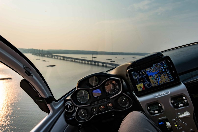 Icon a5 кабина