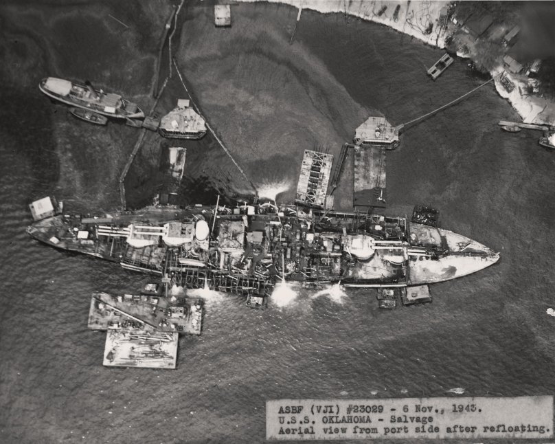 Линкор Аризона Перл Харбор