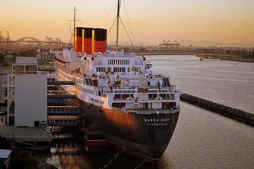Лайнер RMS Queen Mary