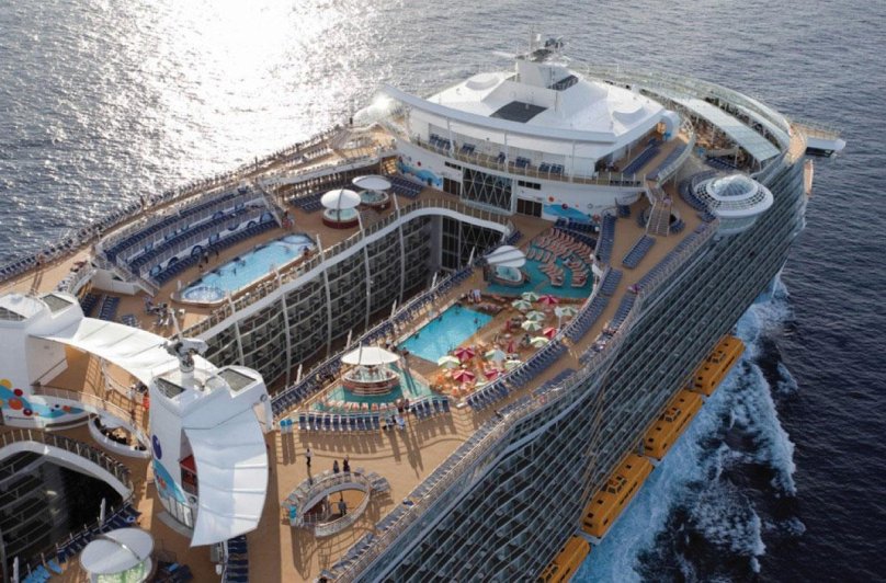Круизный лайнер Оазис