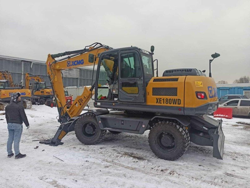 XCMG xe180dn