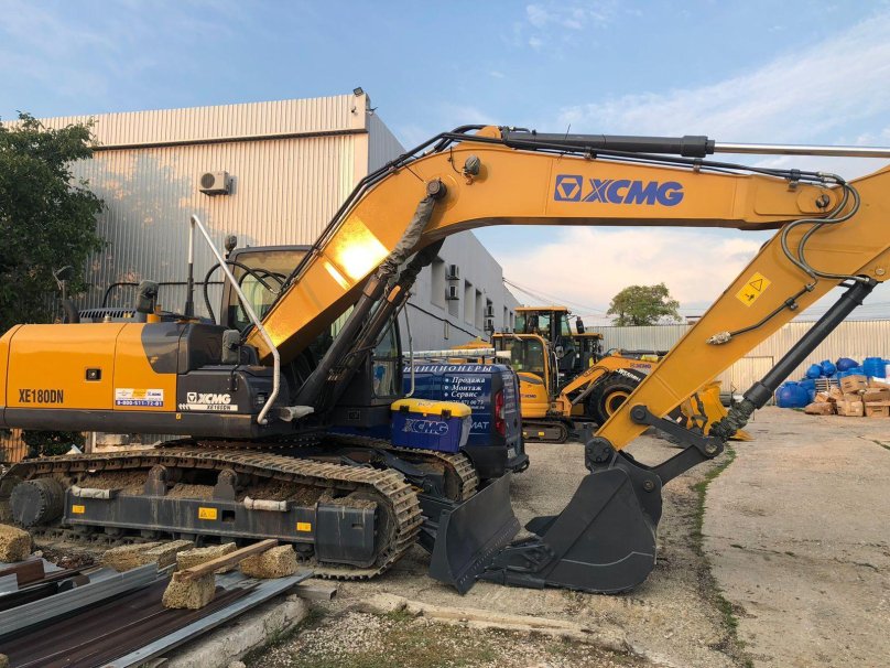 Xe180dn экскаватор