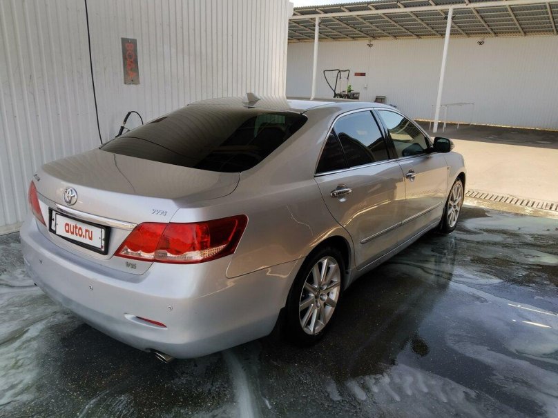 Тойота Аурион 2009