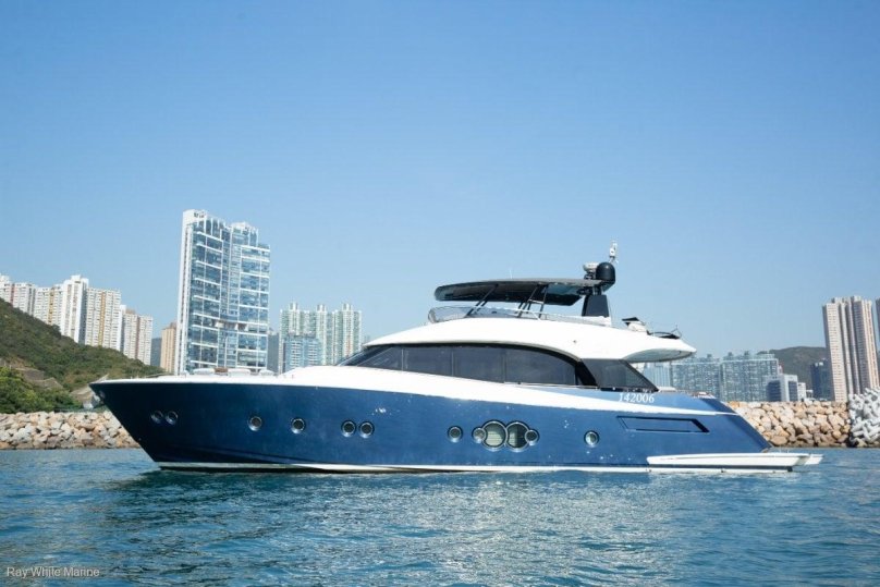 Яхта Монте Карло MCY 65