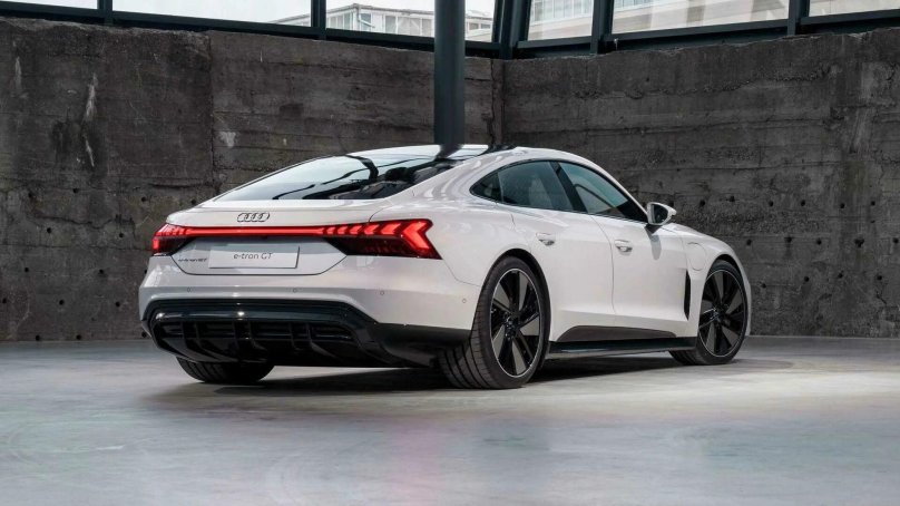 Audi e-tron gt 2021