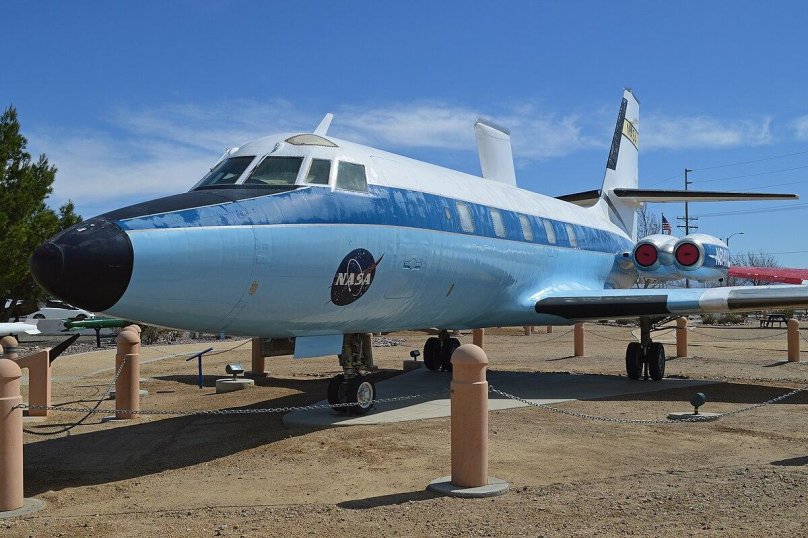 Локхид Джетстар