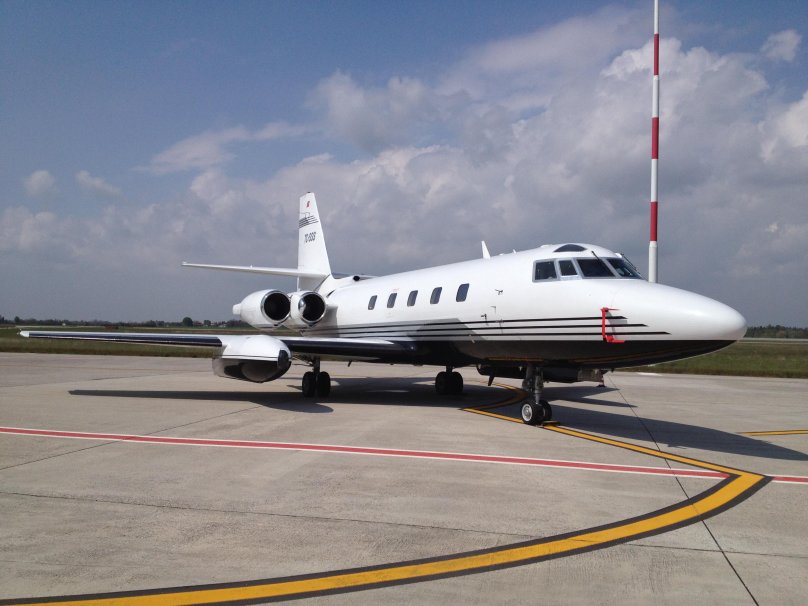 Локхид Джетстар