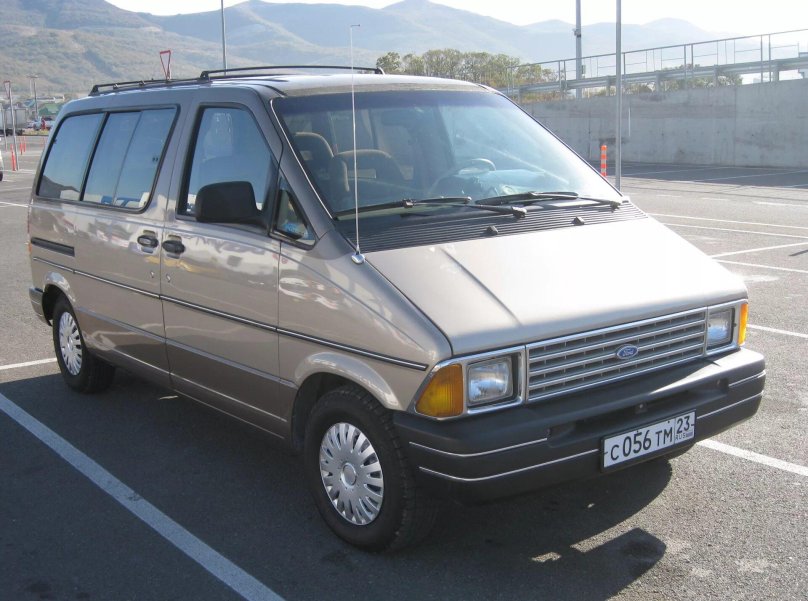 Ford Aerostar 1990
