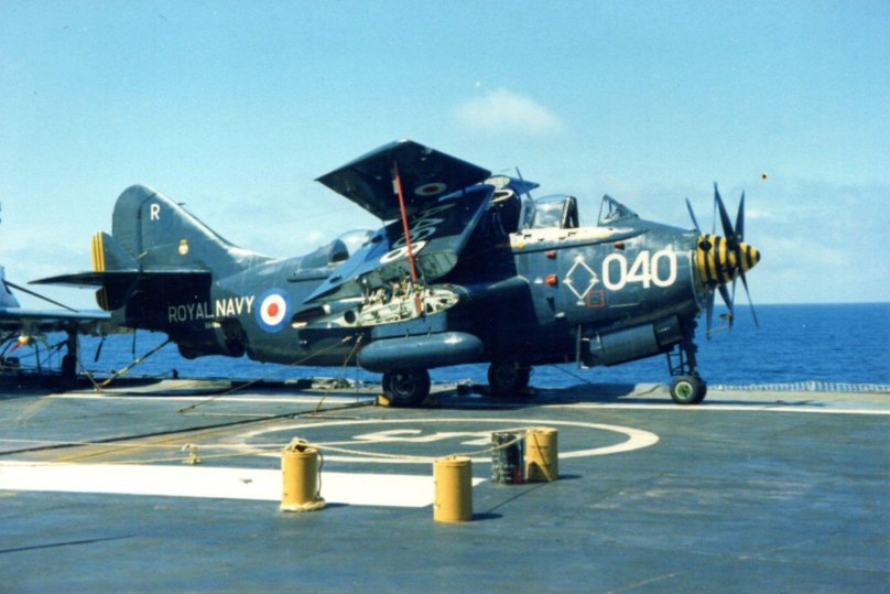 Противолодочный самолет Ганнет