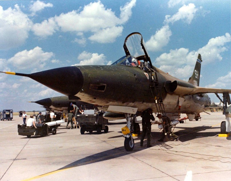 Тандерчиф f-105