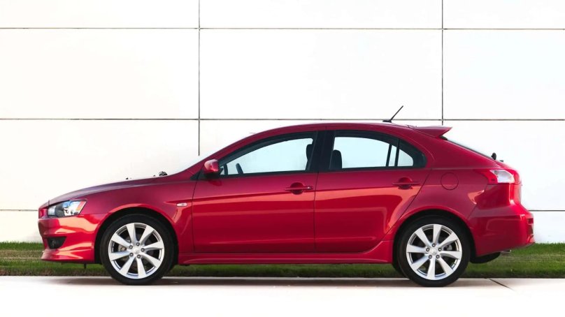 Мицубиси Лансер 10 хэтчбек