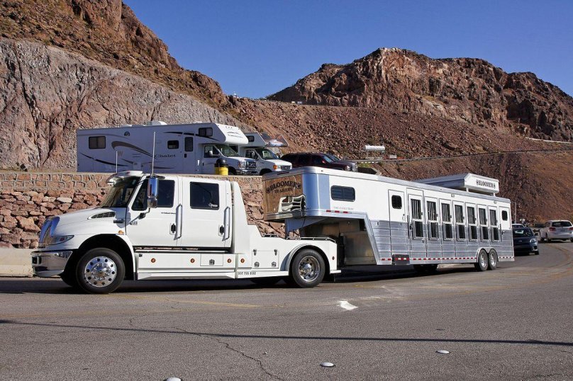 International DURASTAR 4400