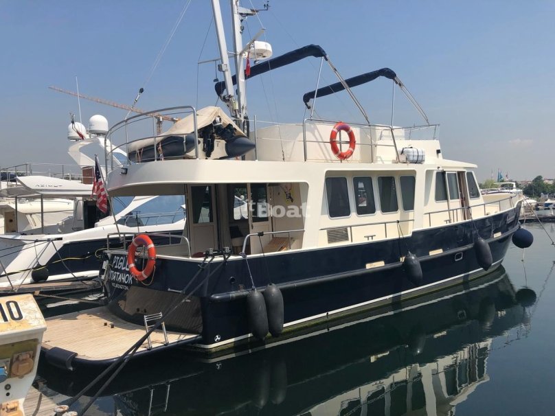 Моторная яхта de Alm Delfino 56